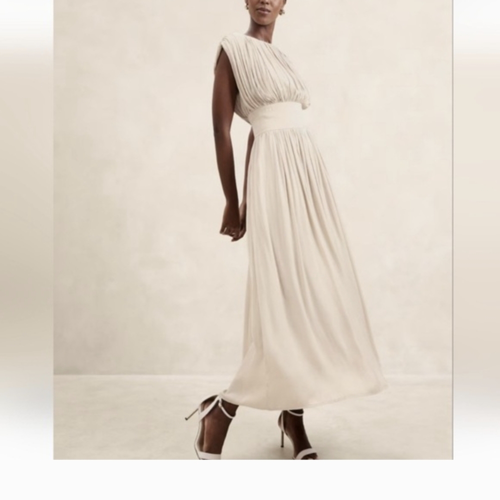 Banana Republic Cream Pleated Maxi Dress